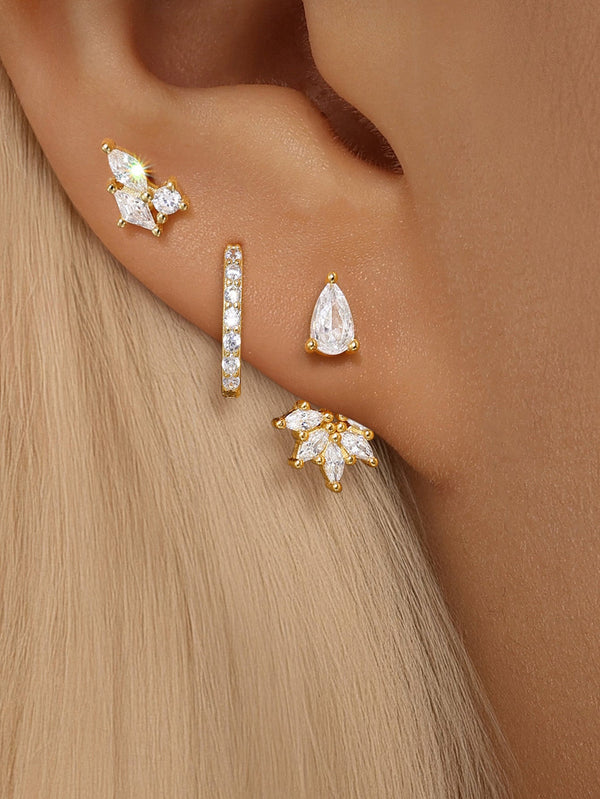 Magda – Pendientes de oro delicados con un suave brillo.