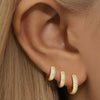 Sina – Pendientes de oro con elegancia minimalista.