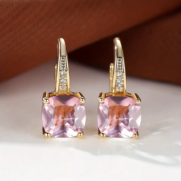 Klára – Pendientes colgantes con piedra cuadrada.