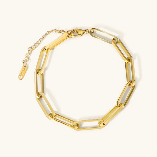 Anna – Pulsera dorada en diseño en capas.
