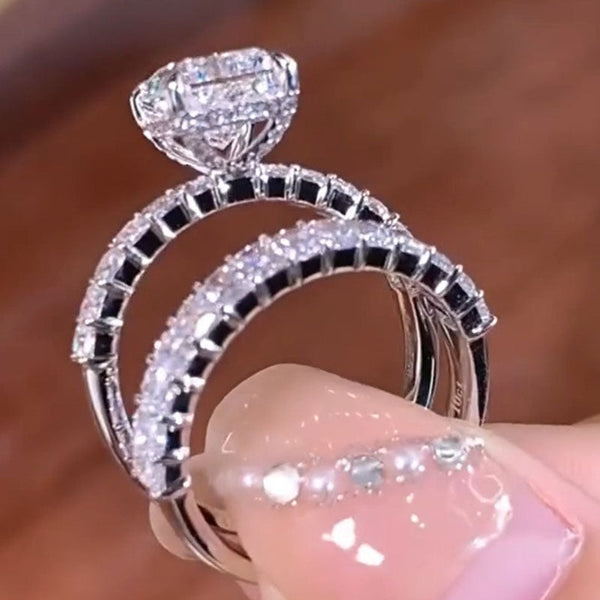 Kateřina – Anillo de diamante con un destacado corte baguette.