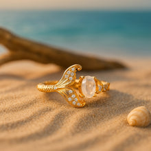 Anillo de Oro con Cola de Cristal Ajustable
