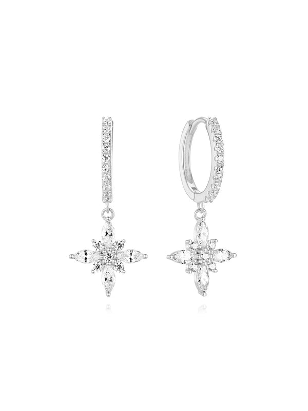 Eva-Marie – Pendientes dorados delicados con forma fluida.