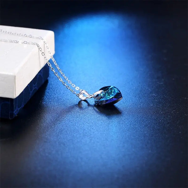 Selina – Pendientes de gota de zafiro.