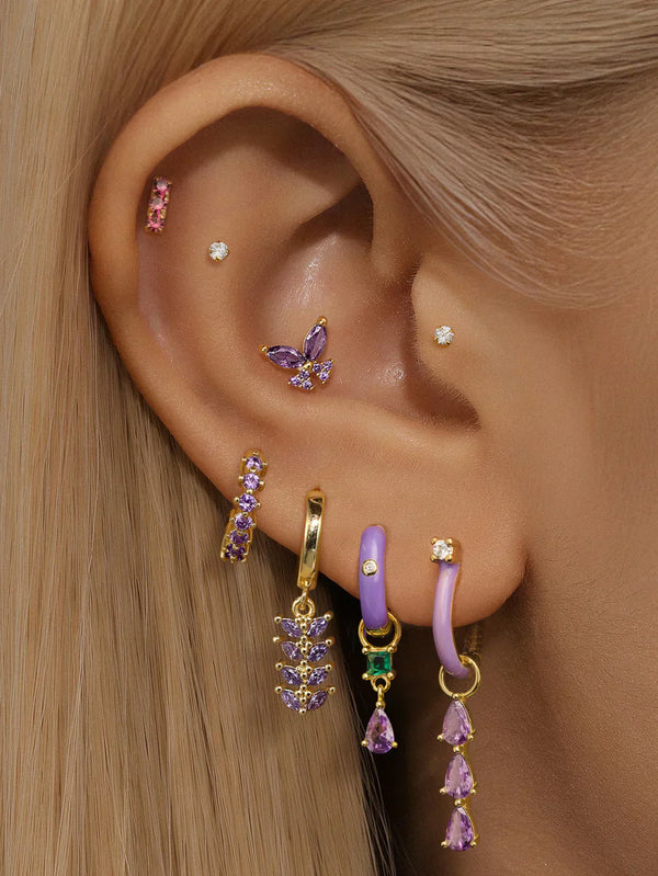 Isabela – Pendientes de oro delicados con forma geométrica.