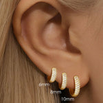 Sina – Pendientes de oro con elegancia minimalista.
