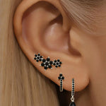 Sabina – Pendientes de oro con estilo moderno.