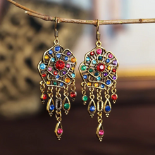 Beatrix – Colorful earrings with bohemian charm.