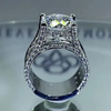Jasmin – Anillo de diamante altamente brillante con marco vintage