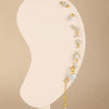 Selina – Pendientes de oro delicados con detalle móvil.