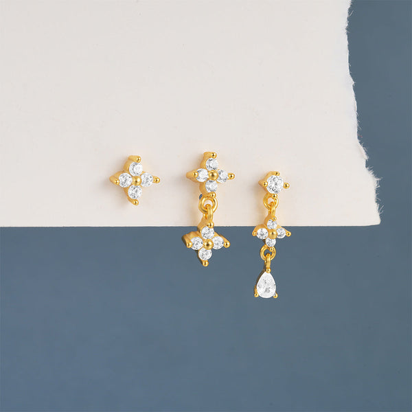 Anika – Pendientes de oro con movimiento sutil.