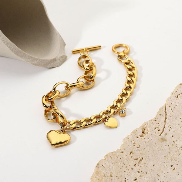 Františka – Pulsera dorada con grandes eslabones redondos.