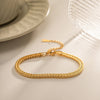 Kateřina – Pulsera de oro delicada con un diseño sencillo.