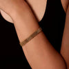 Lena – Pulsera delicada con una silueta sencilla.