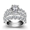 Greta – Anillo de diamante plateado con ornamento.