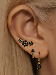 Sabina – Modern style gold earrings.