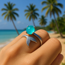 Anillo de Plata con Cola de Ópalo Ajustable