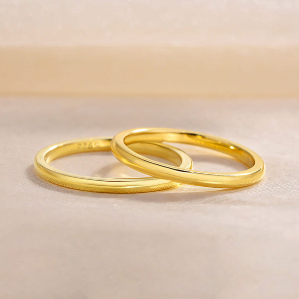 Leona – Anillo de diamante con tres filas brillantes.