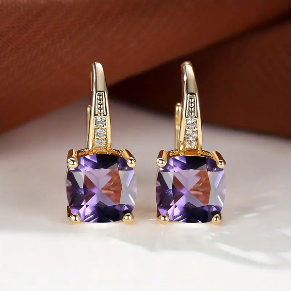 Klára – Pendientes colgantes con piedra cuadrada.