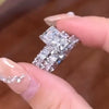 Kateřina – Anillo de diamante con un destacado corte baguette.
