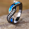 Leonie – Anillo de plata con piedra azul oscuro.