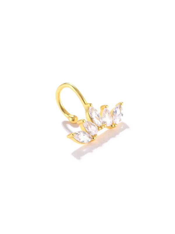 Eva-Marie – Pendientes dorados delicados con forma fluida.