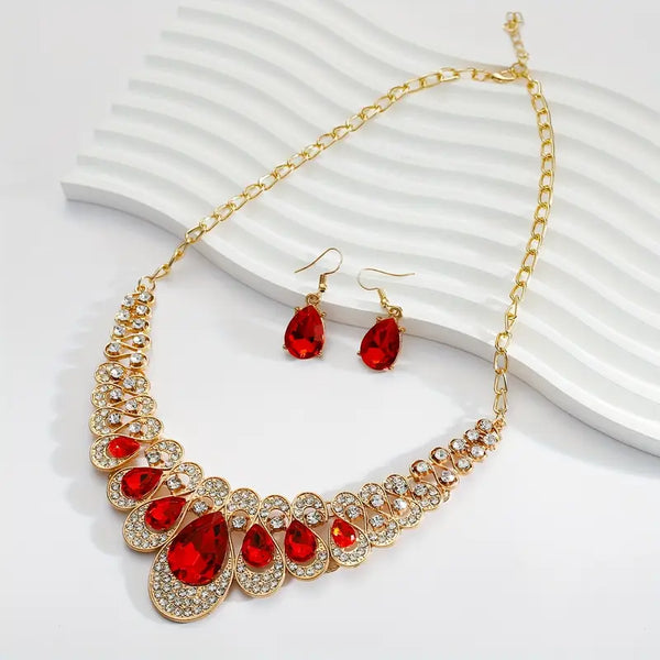 Marlena – Collar de rubí rojo dorado con carácter de declaración.