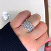 Emilie – Anillo de diamante brillante con corte rectangular.