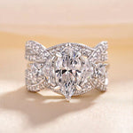 Emilie – Anillo de diamante brillante con corte rectangular.