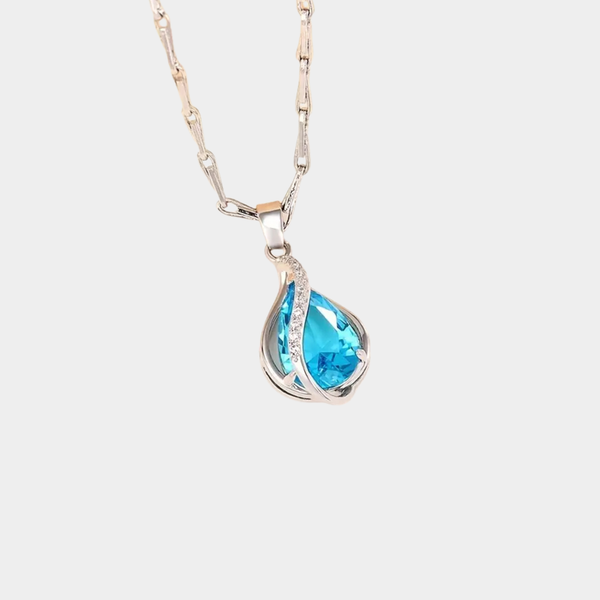 Evelína – Teardrop pendant with sapphire.