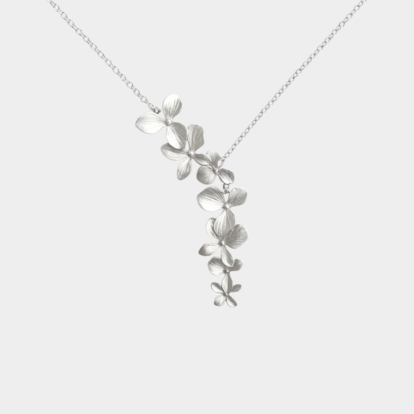 Stefanie – Collar con un sutil diseño de círculo.