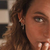 Tereza – Collar de oro con perla colgante.