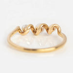 Helena – Anillo dorado con perlas.