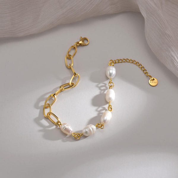 Olivia – Pulsera de perlas brillantes con corazón.