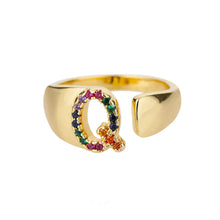 Q - Anillo de acero inoxidable dorado con iniciales