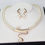 Susanna - Collar de perlas naturales + set de pendientes