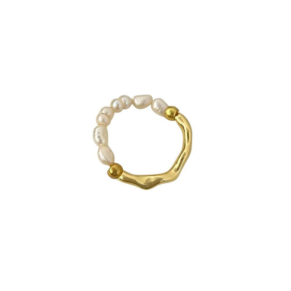 Elisa – Anillo de perlas juguetón con corazón dorado.