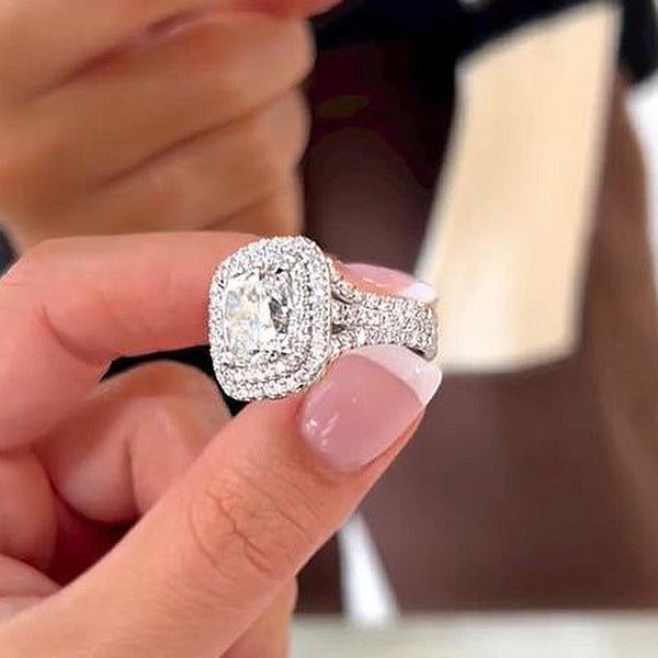 Frieda – Anillo de solitario con piedra redonda.