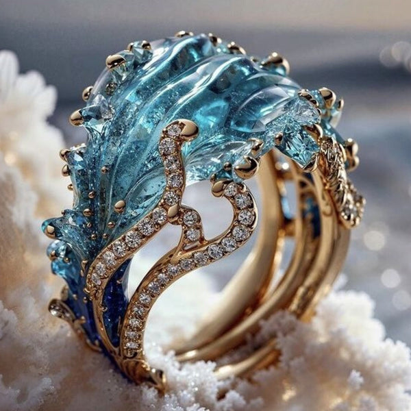 Anillo de Oro con Olas Exóticas