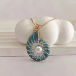 Collar de Concha Azul Perla