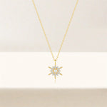 Amálie – Delicate round pendant necklace.
