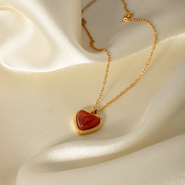 Marlena – Collar delicado con colgante de gota brillante.