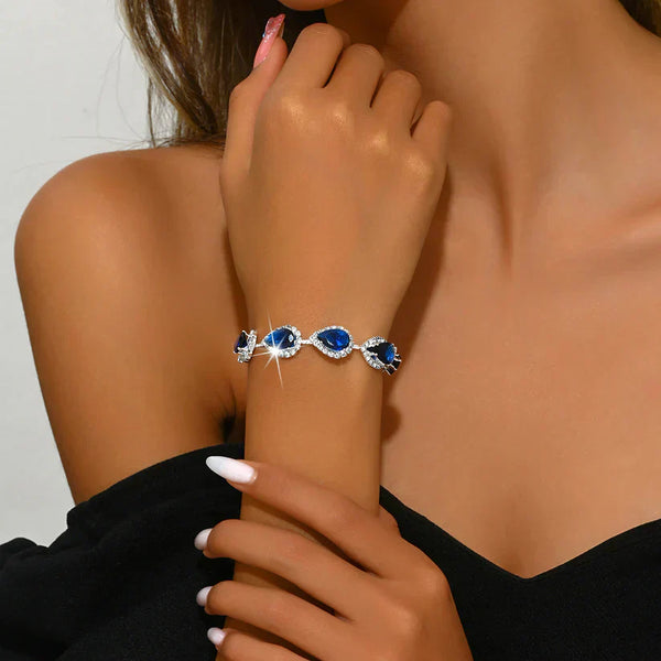 Viktorie – Pulsera con zafiros facetados.