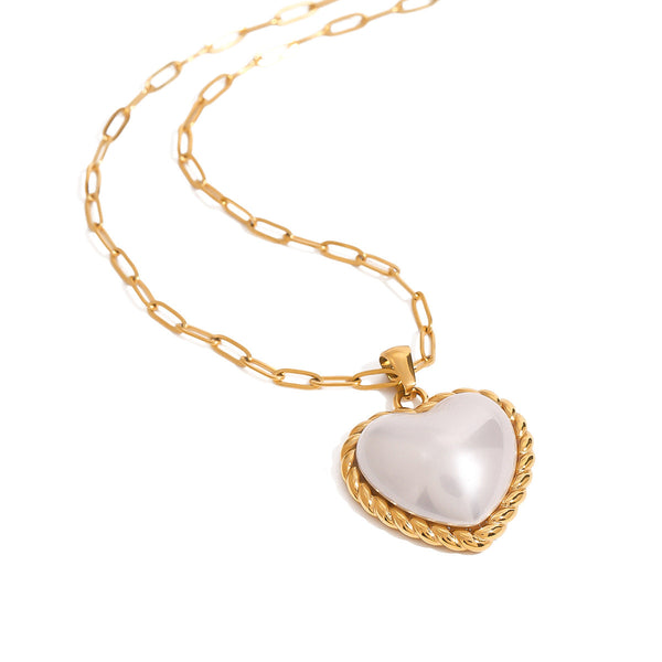 Viktorie – Collar dorado con un elegante colgante.