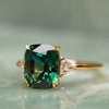 Anillo de Piedra Verde de Inspiración Vintage | Oro
