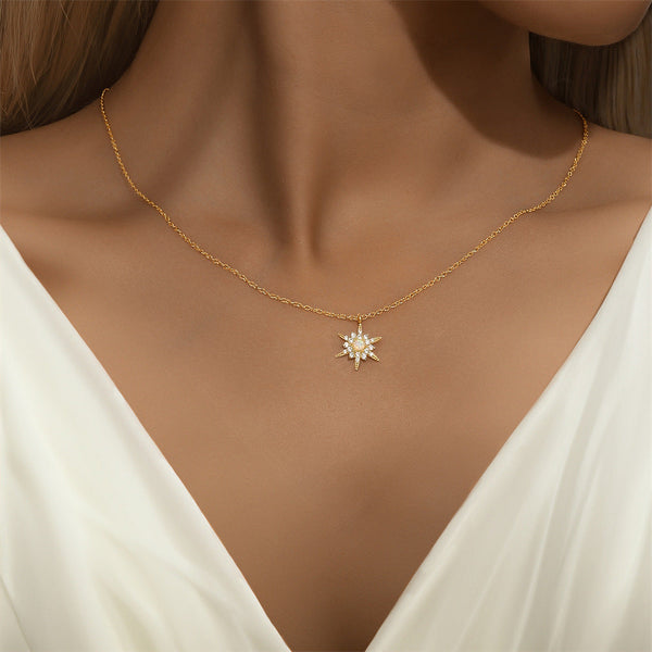 Amálie – Delicate silver necklace with a round pendant.
