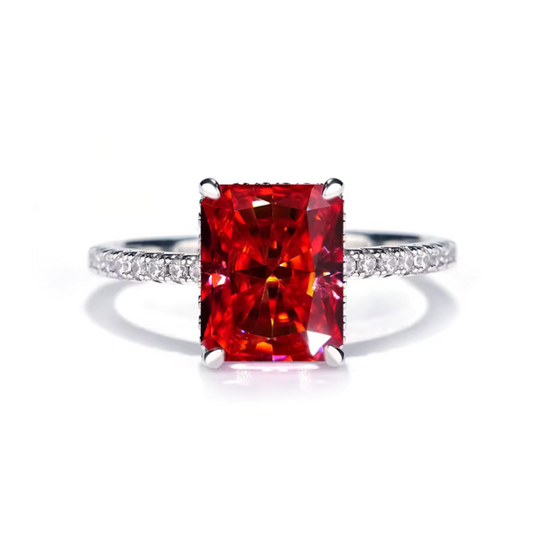 Leonora – Anillo cuadrado de rubí con marco de plata