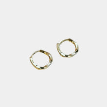 Pendientes de plata esterlina con inserto redondo