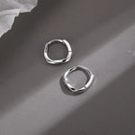 Pendientes de plata esterlina con inserto redondo