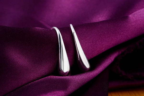 Pendientes en forma de gotas de agua de plata esterlina